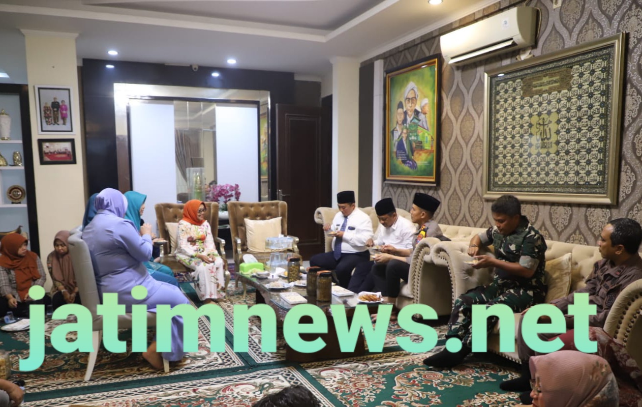 Fokopimda Jombang Datangi Kediaman Ke 2 Paslon, Pasca Pemungutan Suara Pilkada 2024
