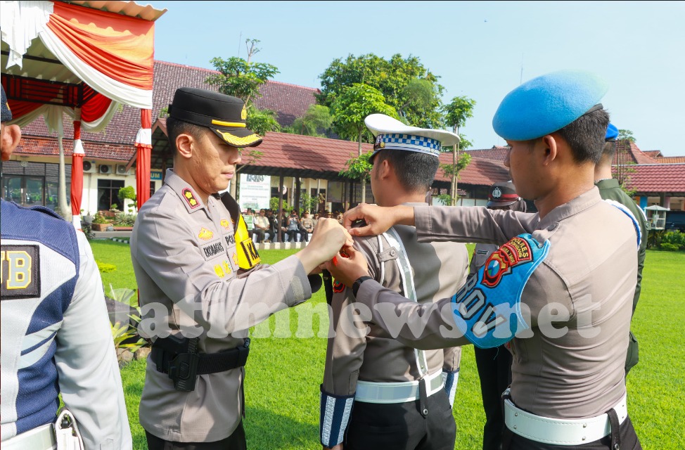 Kapolres Jombang Pimpin Apel Gelar Pasukan Operasi Ketupat Semeru 2024