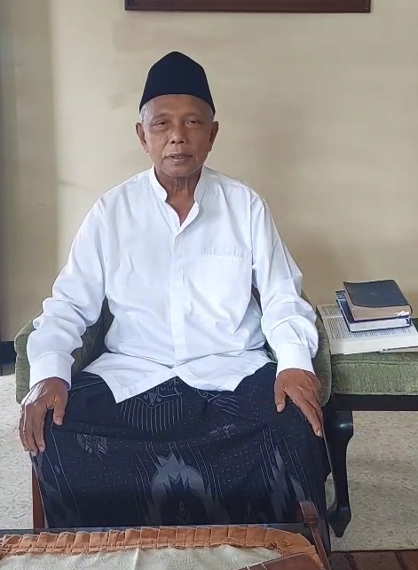 Pengasuh Pondok Pesantren Darul Ulum Kepuhdoko Jombang Dukung Polri Di Bawah Presiden