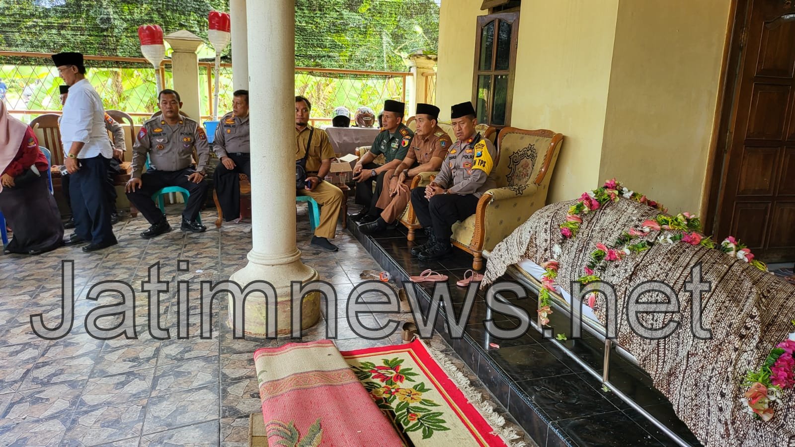 Polres Jombang Takziah Petugas PPS yang Meninggal Dunia