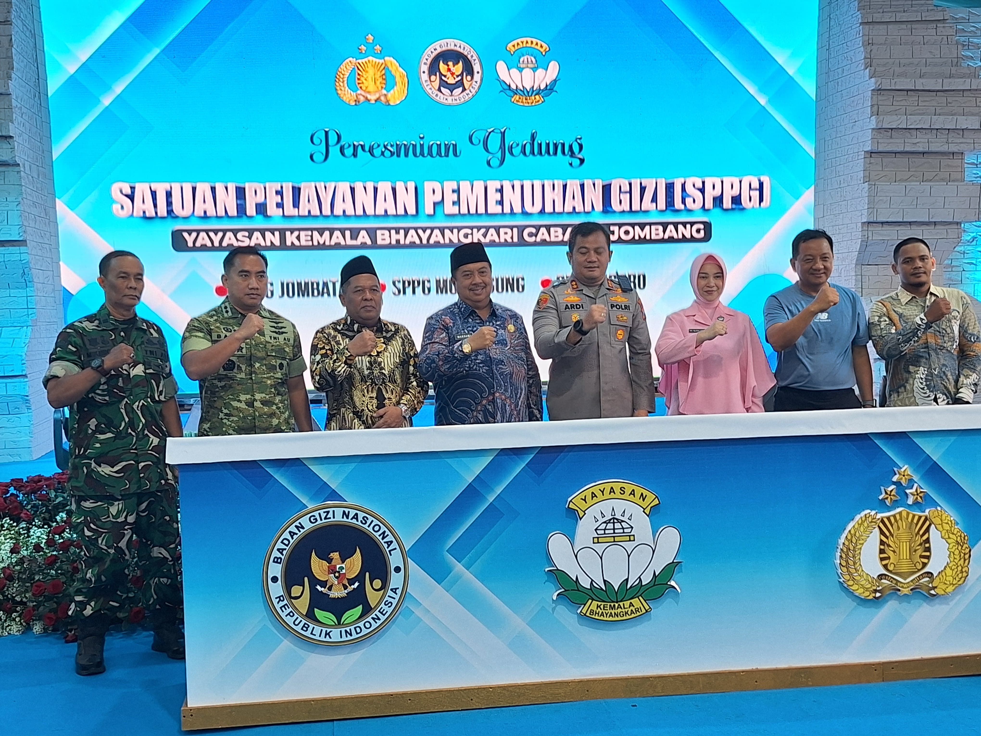 SPPG Polri Polres Jombang Resmi Beroperasi, Bupati Jombang Warsubi Tekankan Jaga Kualitas