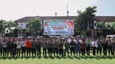 Apel Gelar Pasukan Operasi Ketupat Semeru 2026, Polres Jombang Siap Amankan Idul Fitri 1447 H/2026 M