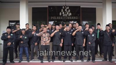Satgas Pengamanan Perguruan Silat PSJB Kepung Kota Jombang