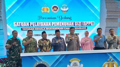 SPPG Polri Polres Jombang Resmi Beroperasi, Bupati Jombang Warsubi Tekankan Jaga Kualitas