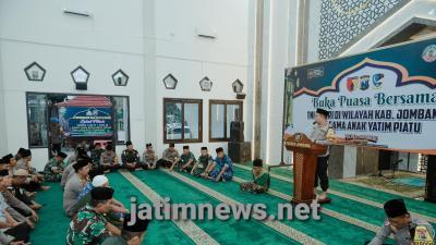 Tingkatkan Sinergitas, Polres Jombang Bersama TNI Gelar Buka Puasa Besama