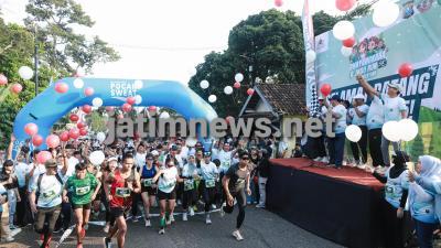 UMKM dan Bhayangkara Run Warnai Wonosalam : Bupati Warsubi Ajak Warga Majikan Ekonomi dari Desa
